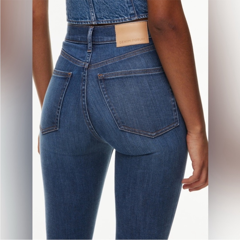 Aritzia Denim Forum The Lola High Rise Skinny Stretch Blue Denim Jeans size 25